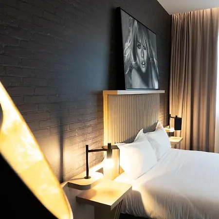 Ibis Styles Centre Hotel 3*