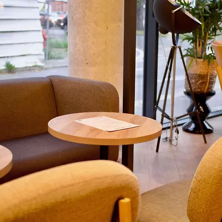 Ibis Styles Centre 3* أراس