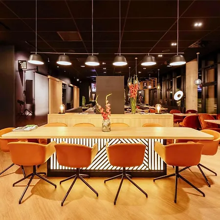 Ibis Styles Centre 3*
