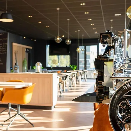 Ibis Styles Centre 3*