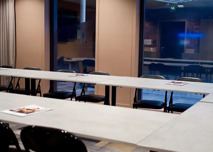 Ibis Styles Centre Hotel 3*