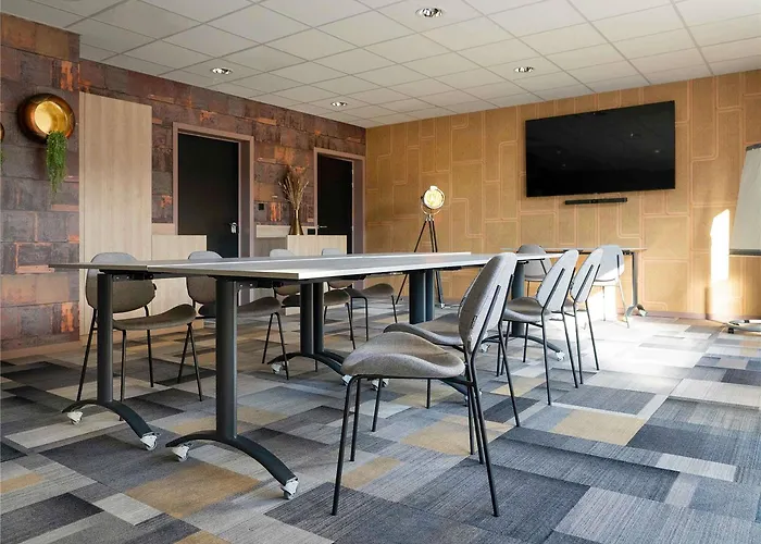 Ibis Styles Centre 3*